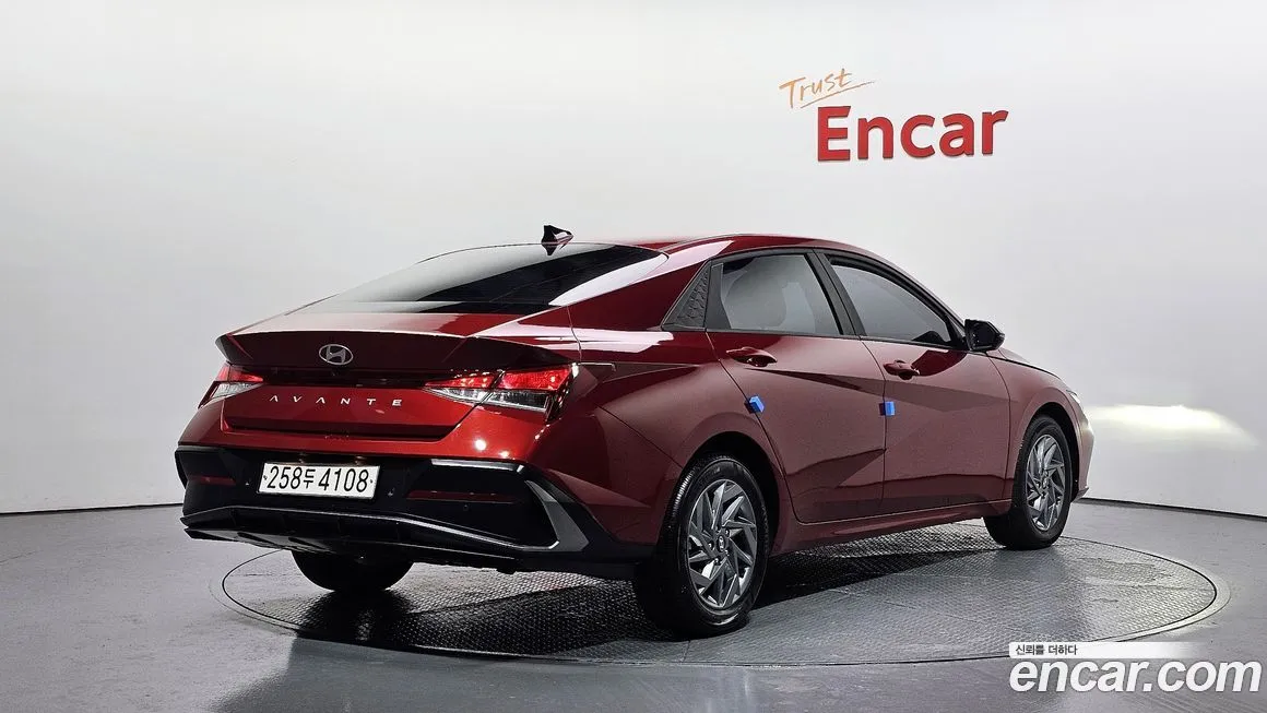 Hyundai AVANTE — фото 2