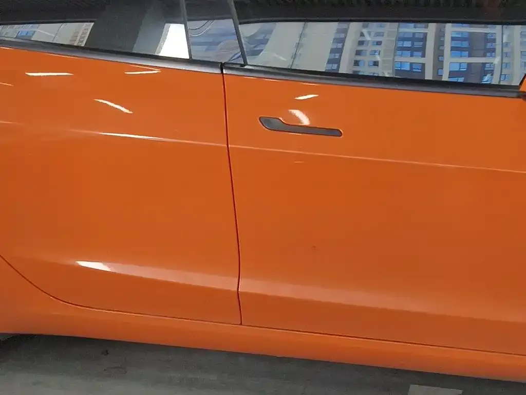 Tesla Model 3 — фото 4