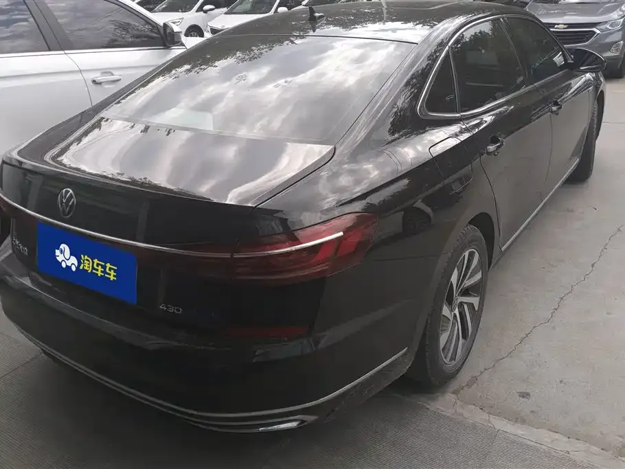Volkswagen Passat New Energy — фото 3