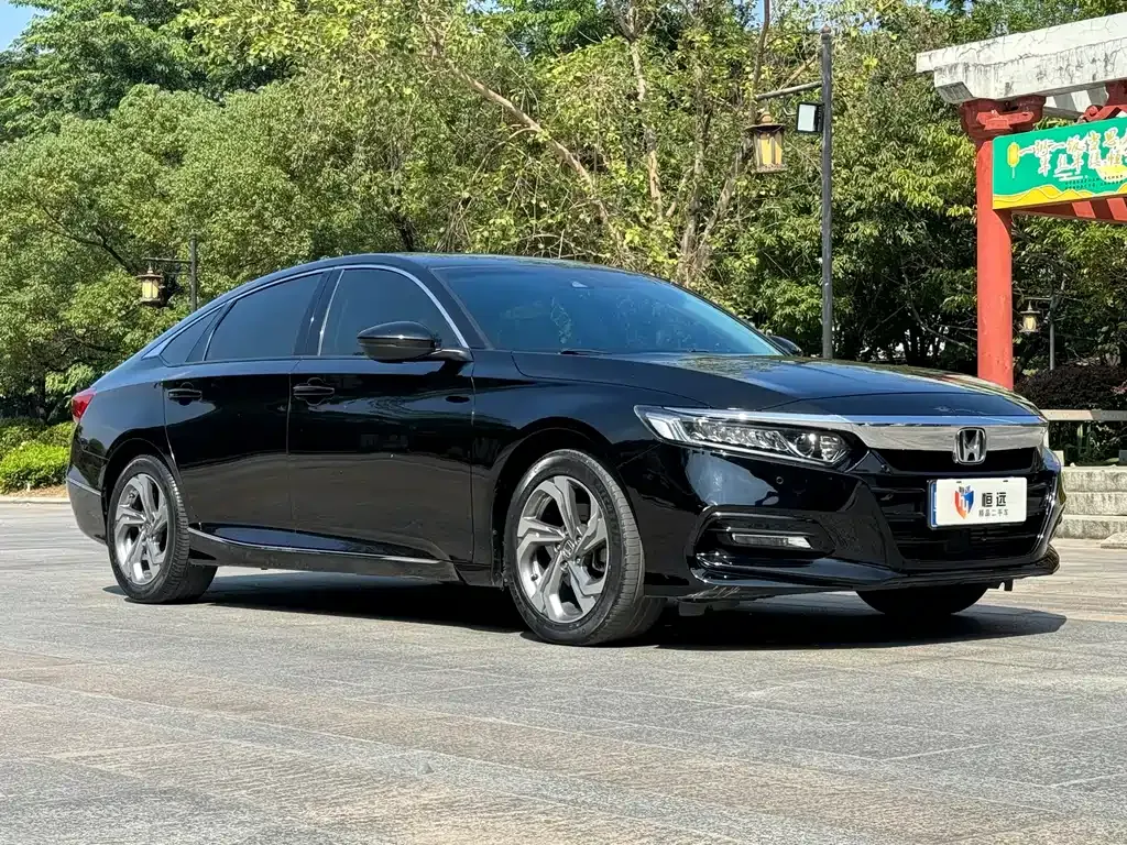 Honda Accord — фото 3