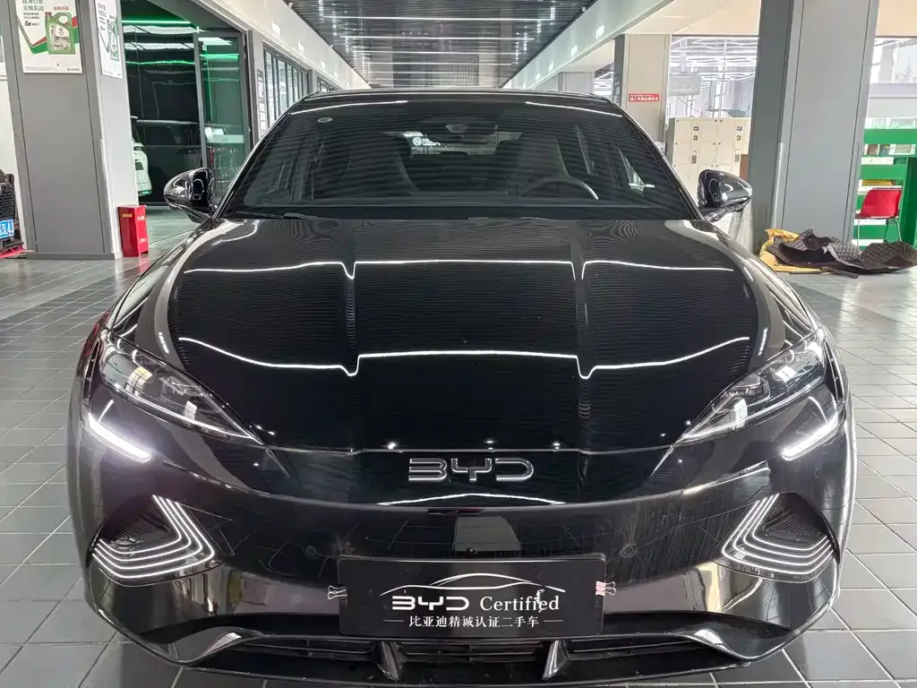 BYD Seal — фото 2