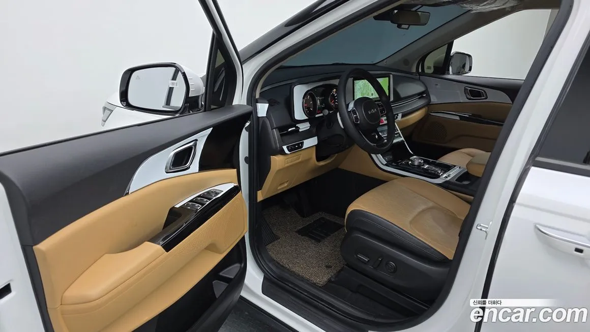Kia Carnival — фото 10