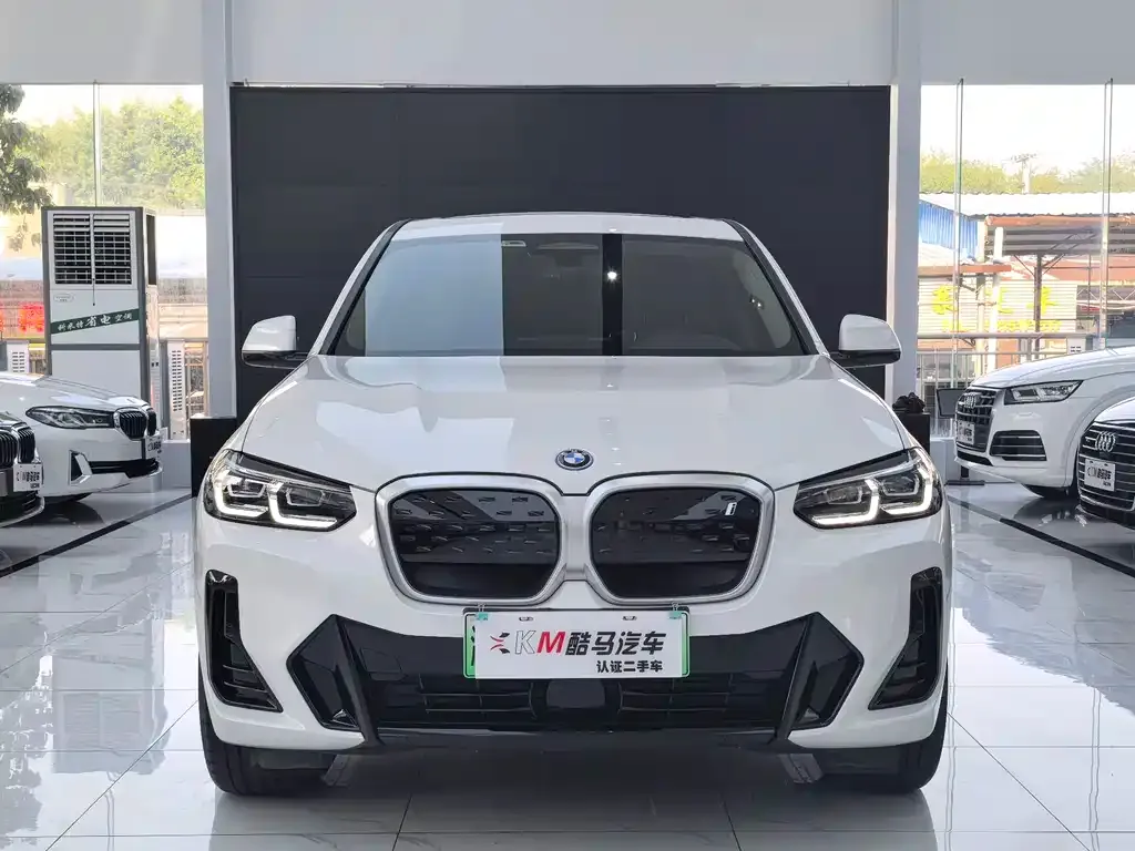 BMW iX3 — фото 2