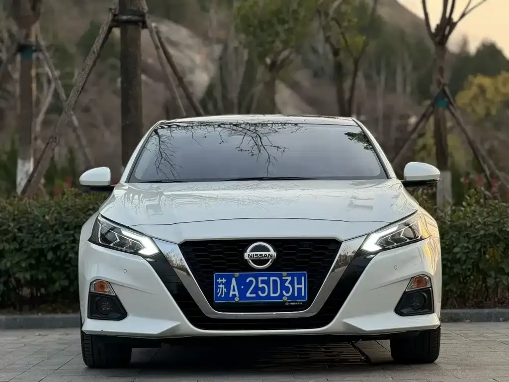 Nissan Teana — фото 2
