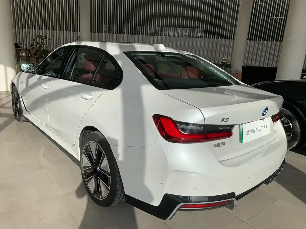 BMW i3 — фото 5