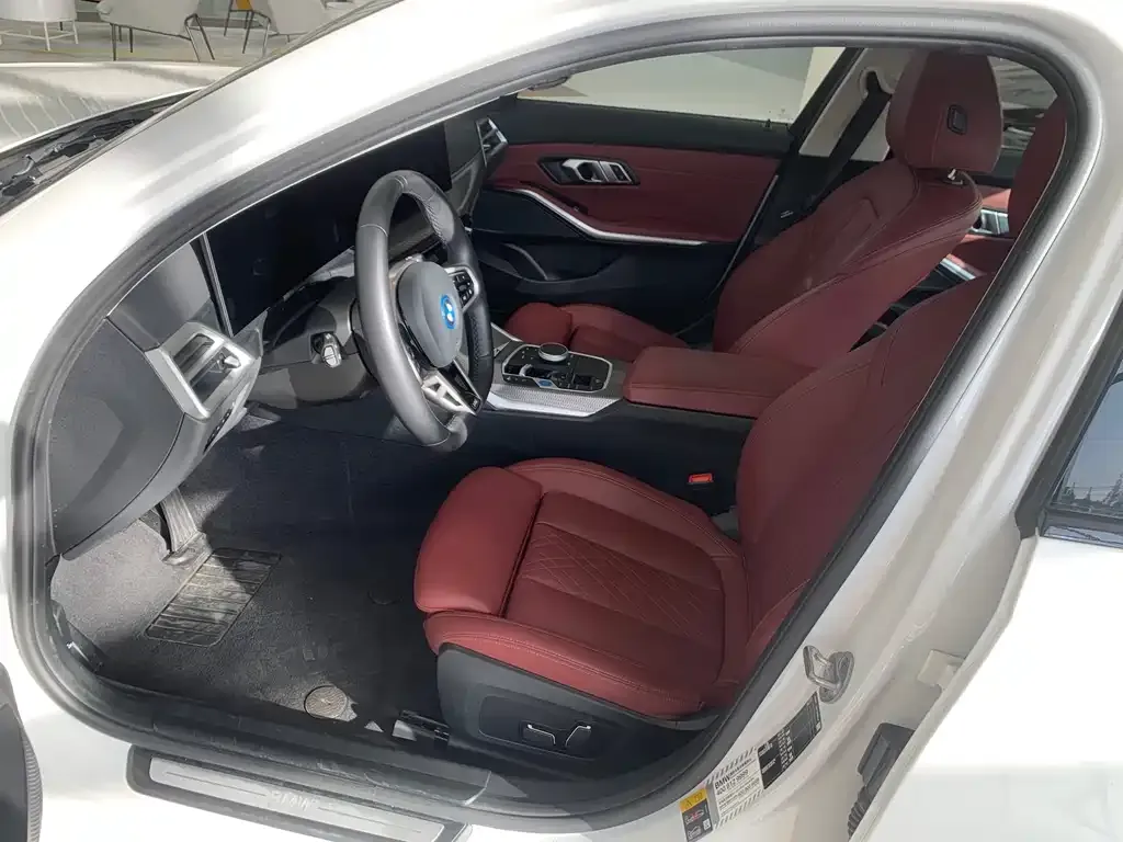 BMW i3 — фото 8