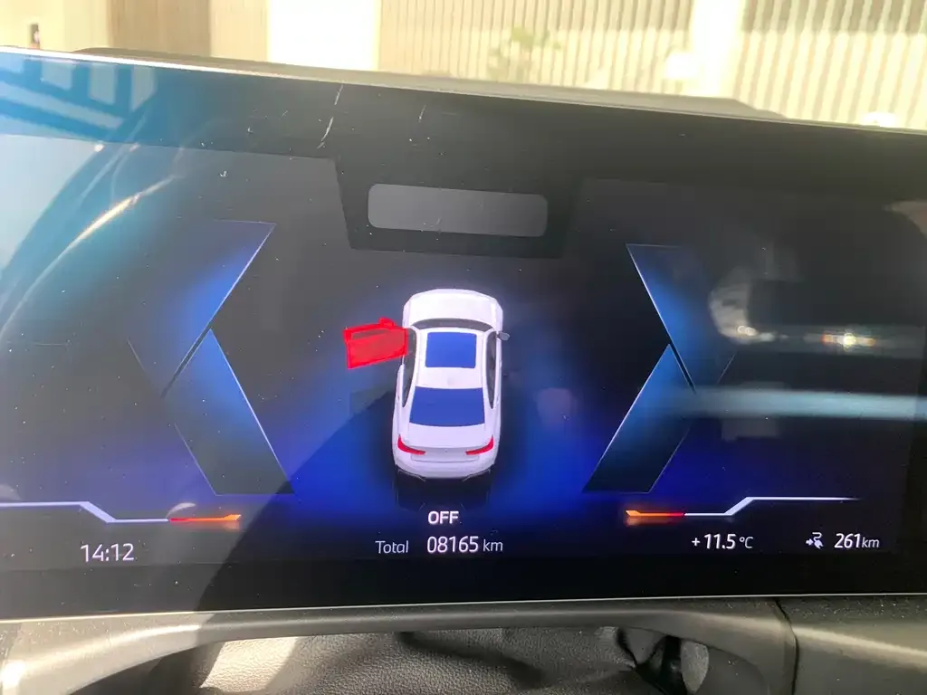 BMW i3 — фото 9