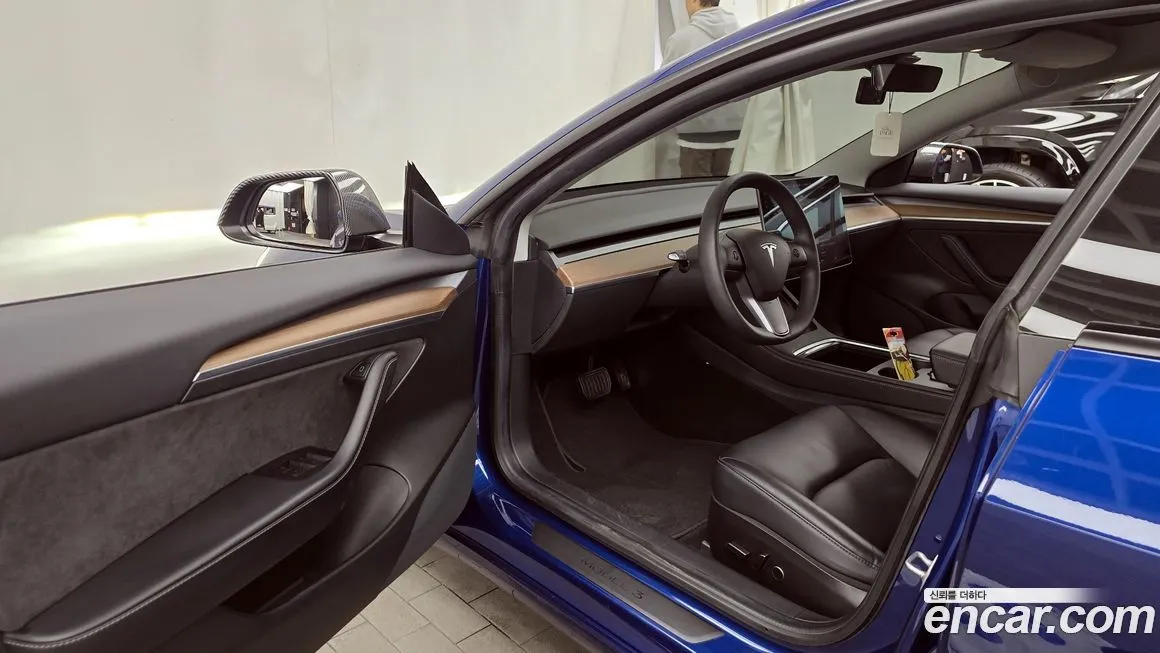 Tesla Model 3 — фото 10