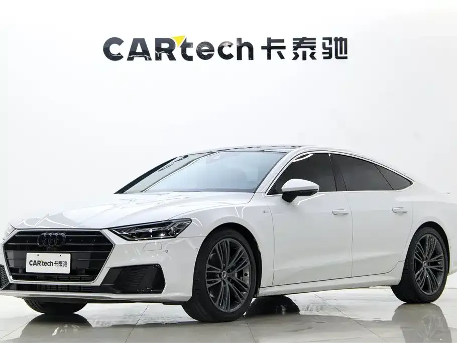 Audi A7 — фото 1