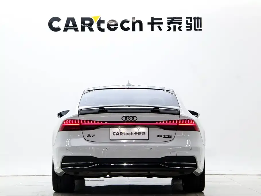 Audi A7 — фото 5