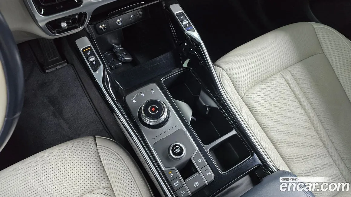 Kia Sorento — фото 9