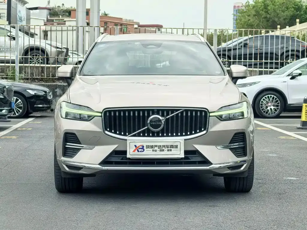 Volvo XC60 — фото 3