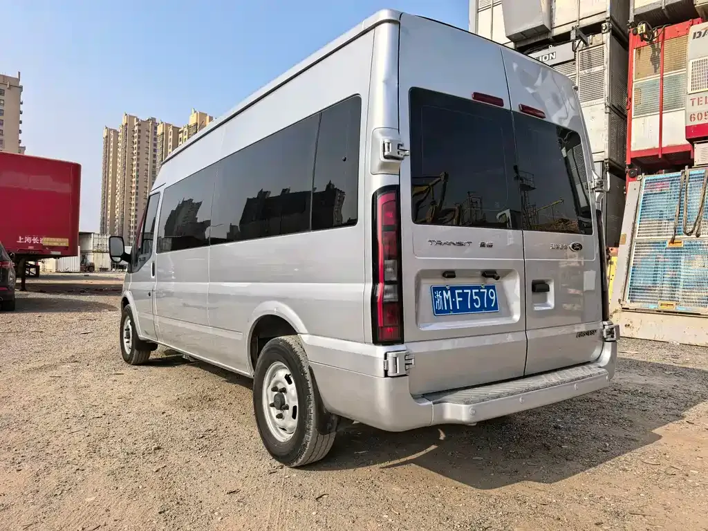 Ford Transit Custom — фото 6