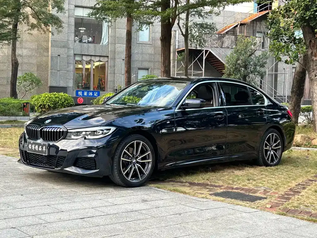 BMW 3 Series — фото 1