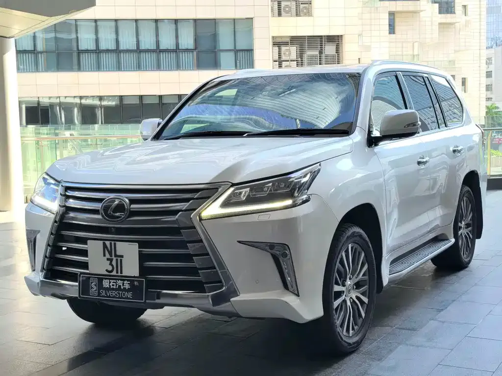 Lexus LX — фото 2