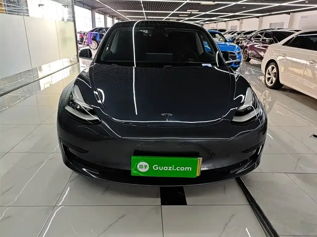 Tesla Model 3 — фото 3