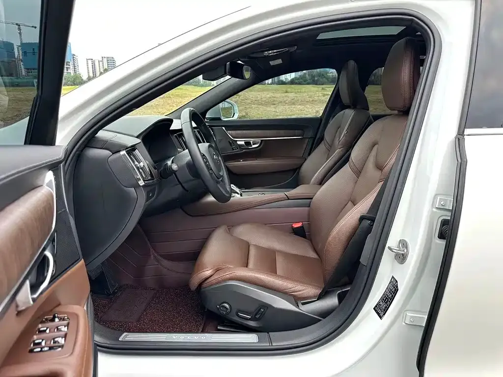 Volvo S90 — фото 2