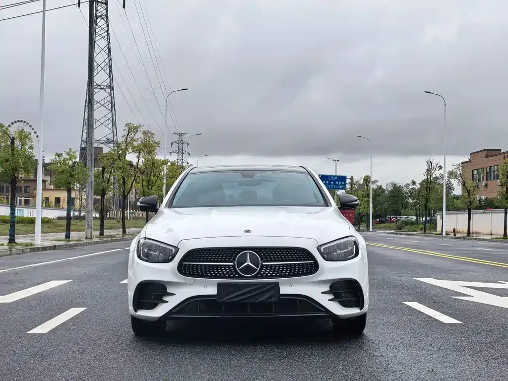 Mercedes-Benz E-Class (Import) — фото 2
