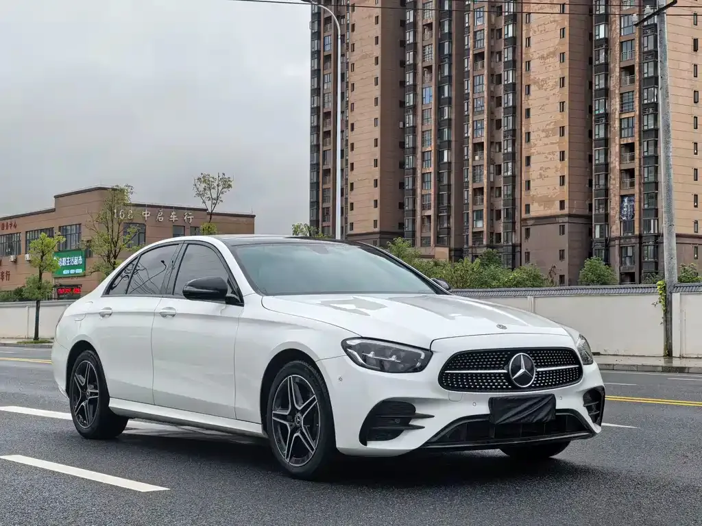 Mercedes-Benz E-Class (Import) — фото 3
