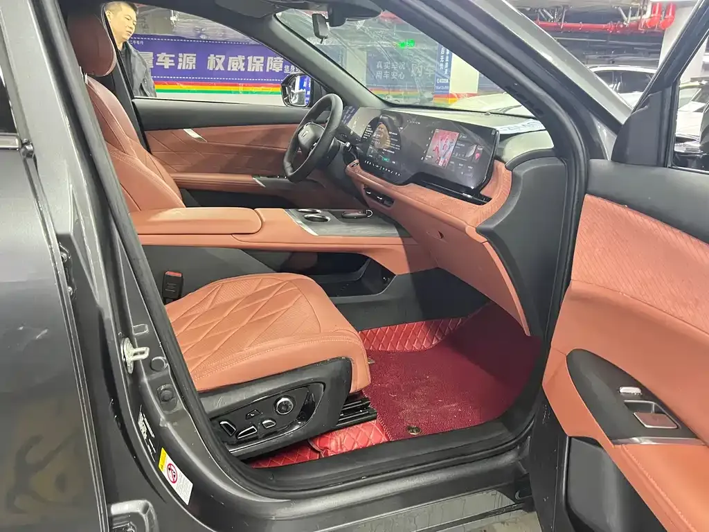 Changan CS75PLUS — фото 9