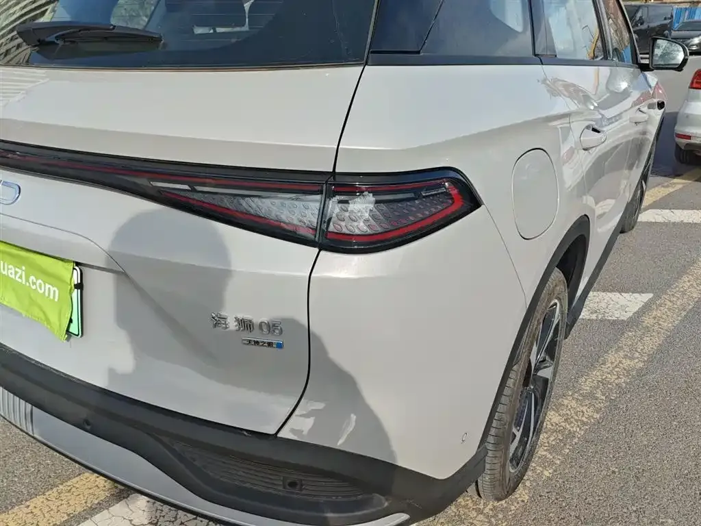 BYD Seal 05 DM-i — фото 8