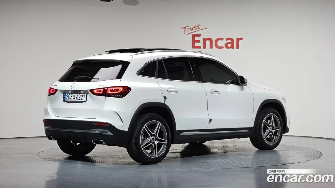 Mercedes-Benz GLA-Class — фото 2