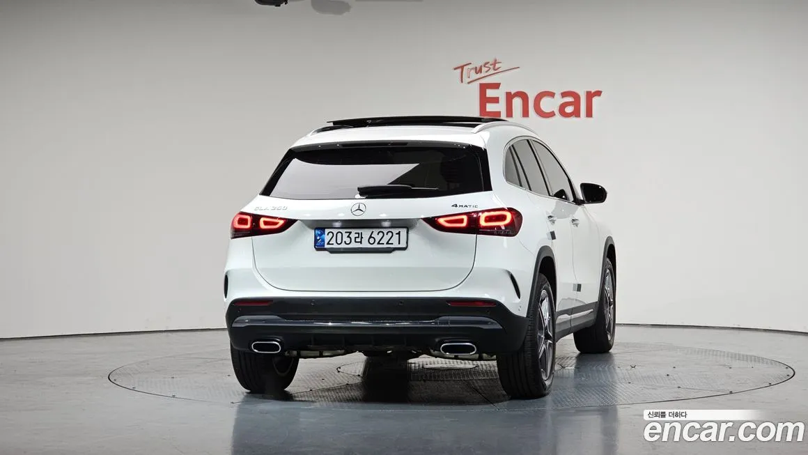 Mercedes-Benz GLA-Class — фото 4