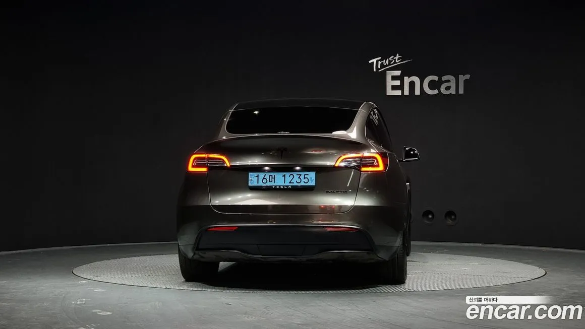 Tesla Model Y — фото 4