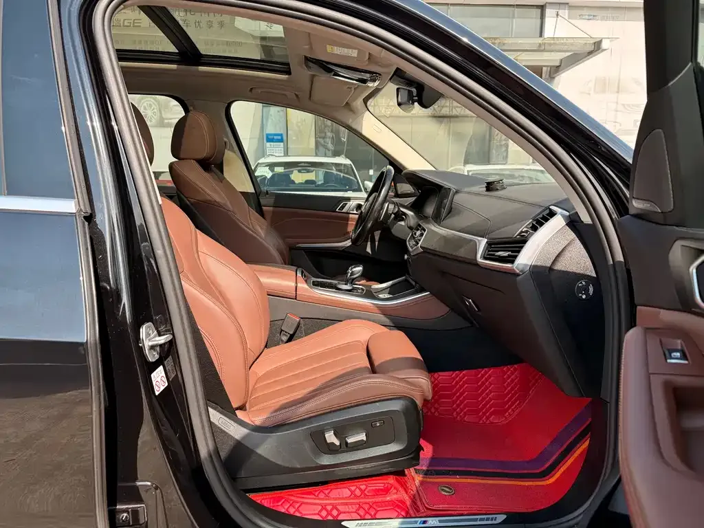 BMW X5 (Import) — фото 8