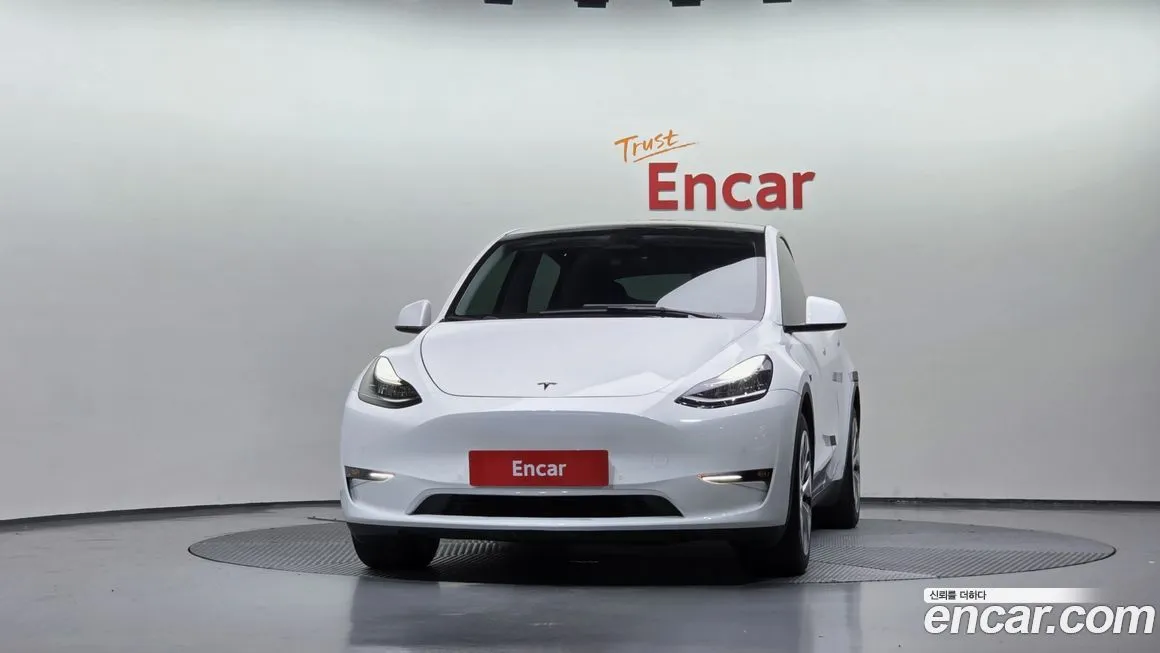 Tesla Model Y — фото 3