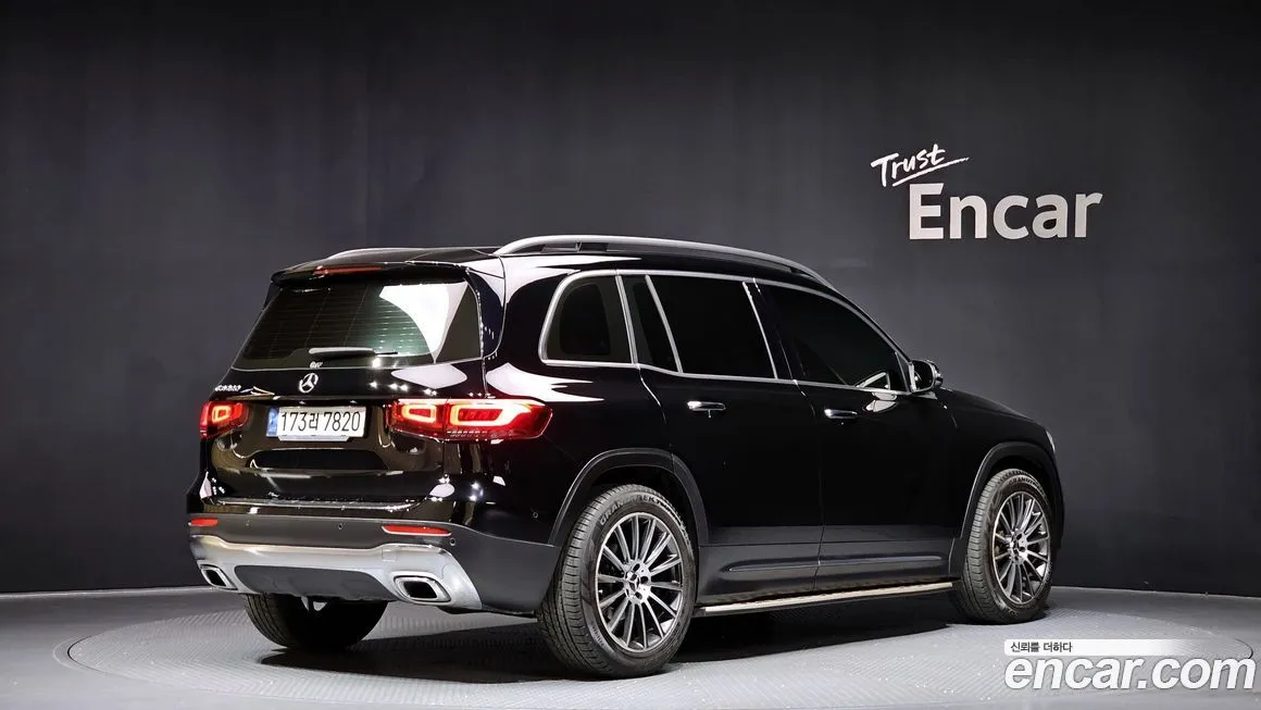 Mercedes-Benz GLB-Class — фото 2