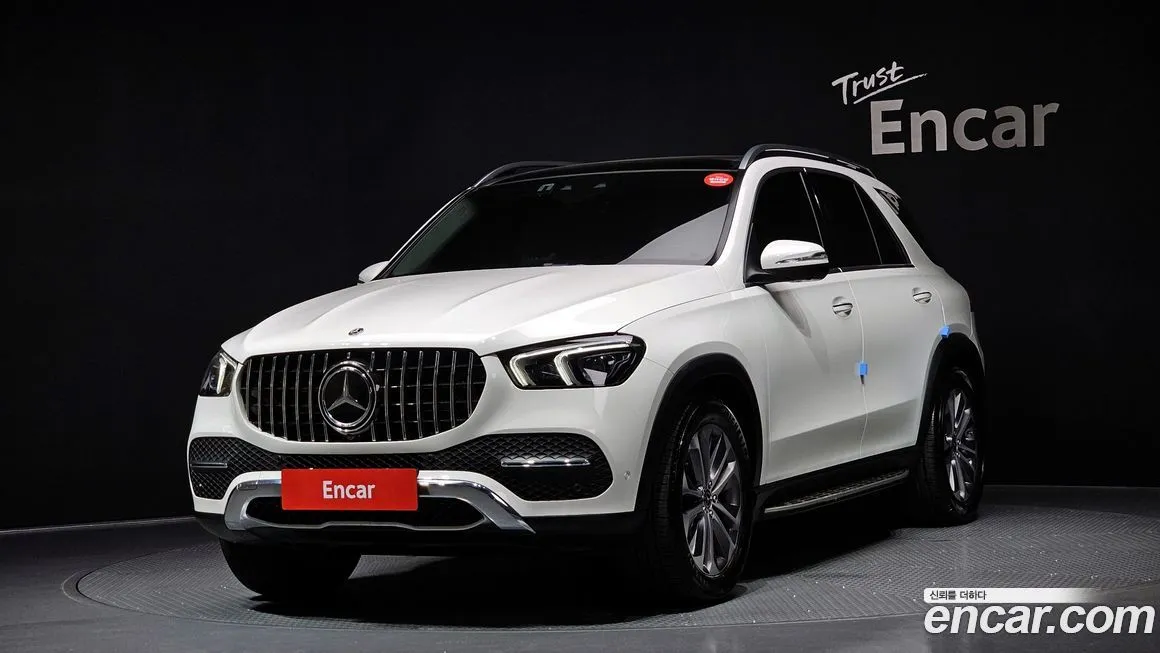 Mercedes-Benz GLE-Class — фото 1