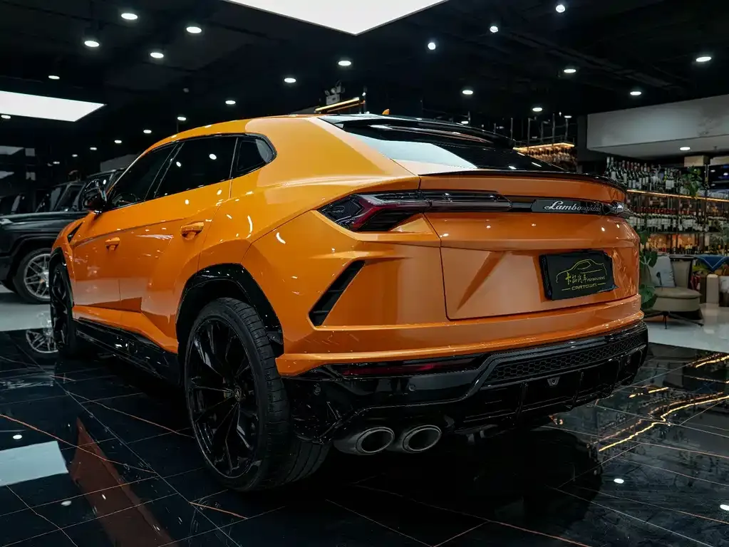 Lamborghini Urus — фото 6