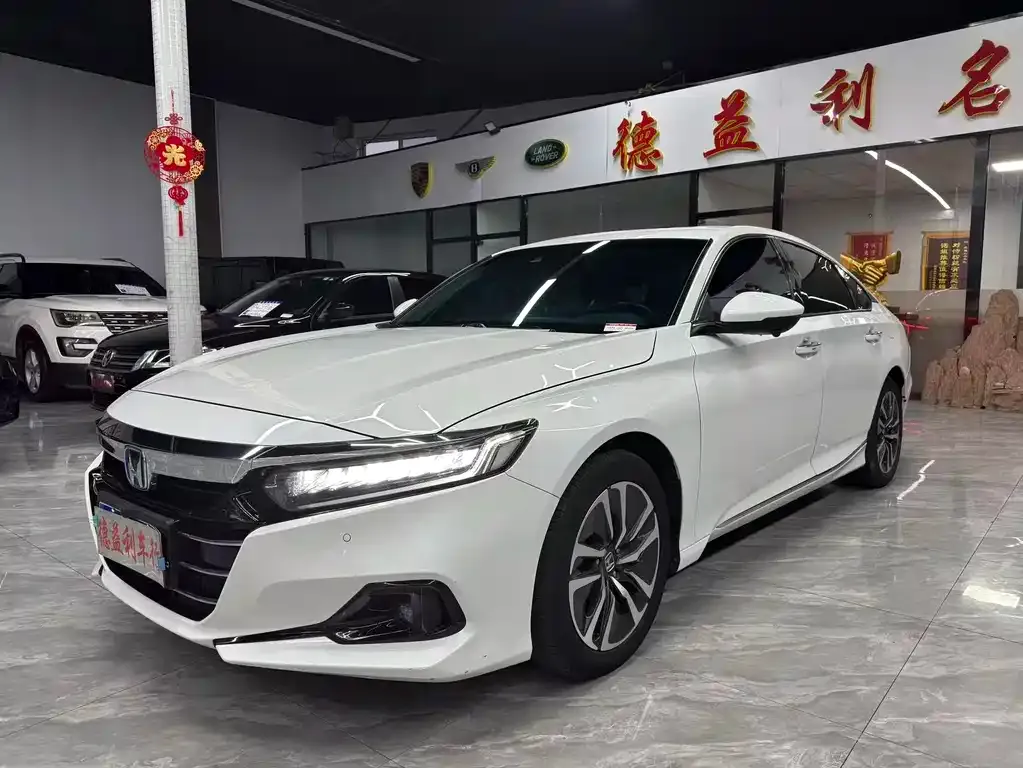 Honda Accord — фото 1