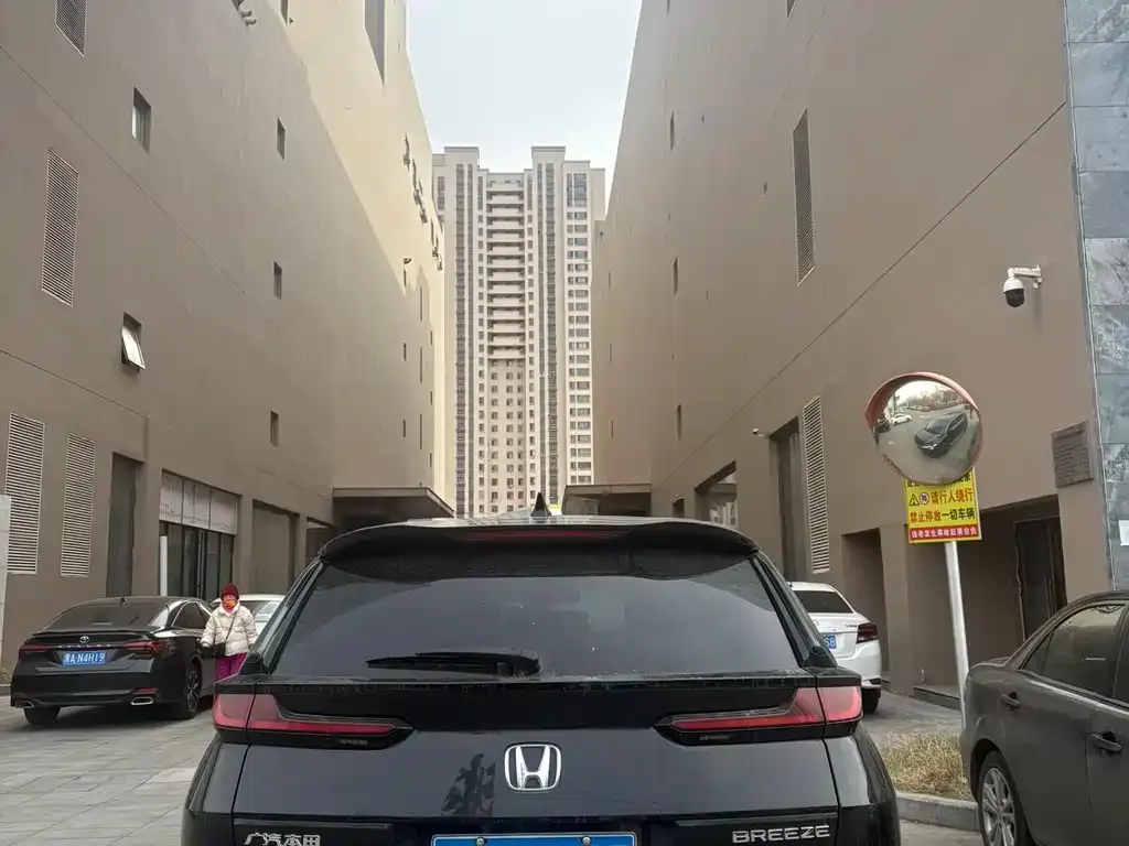 Honda Breeze — фото 1