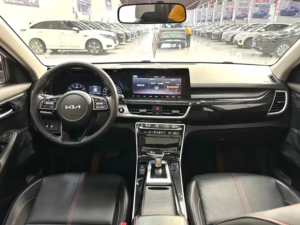 Kia KX3 — фото 9