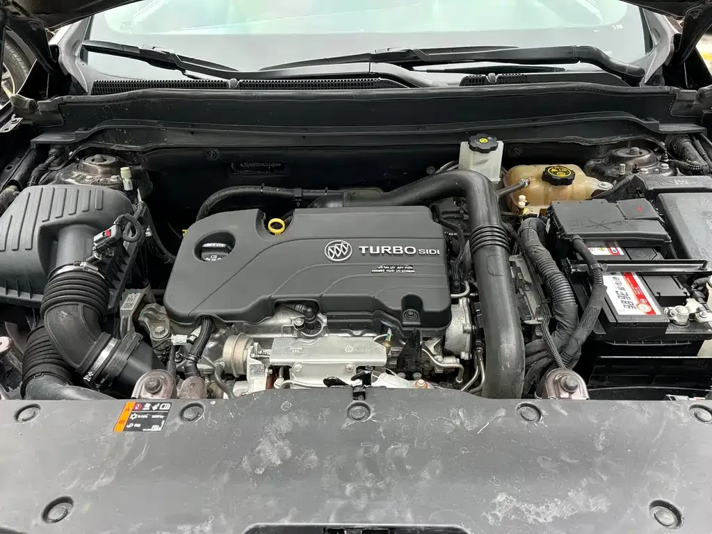 Buick Envision Plus — фото 5