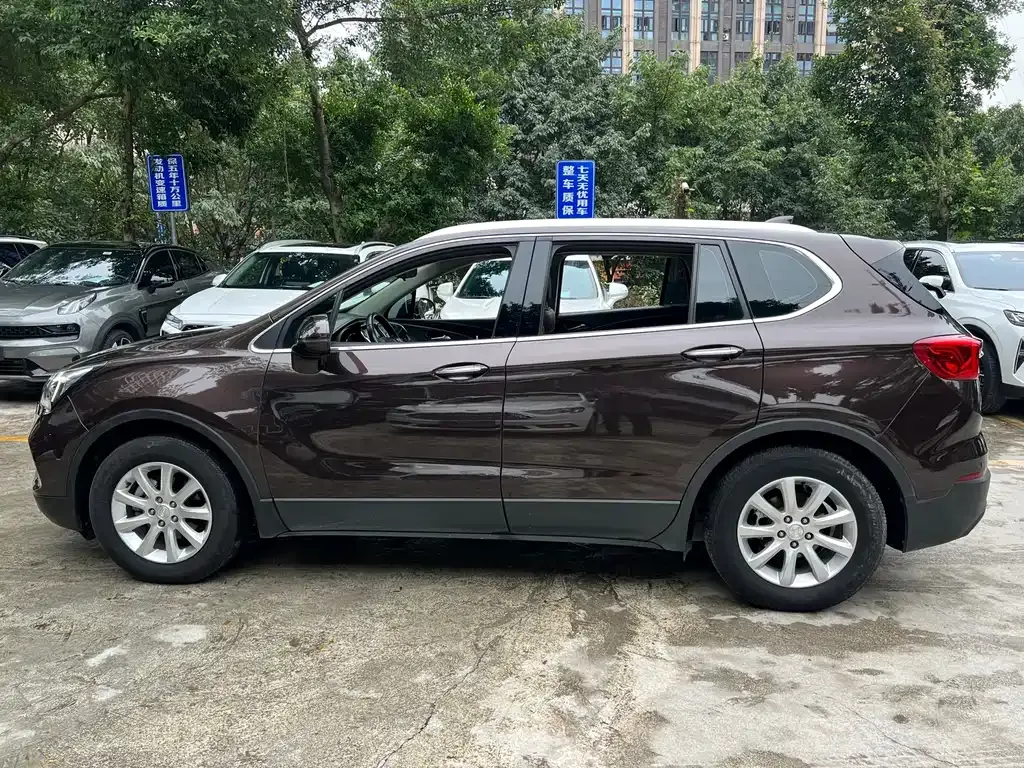 Buick Envision Plus — фото 6
