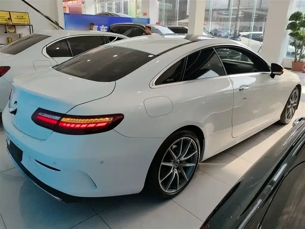 Mercedes-Benz E-Class (Import) — фото 7