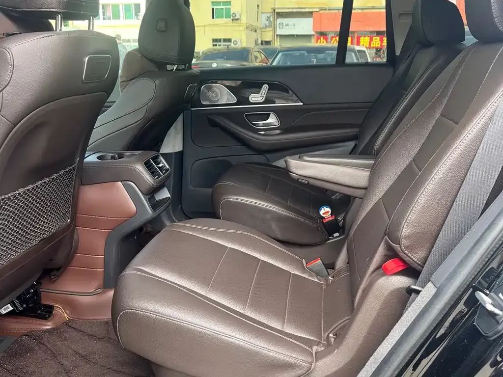 Mercedes-Benz GLS — фото 6
