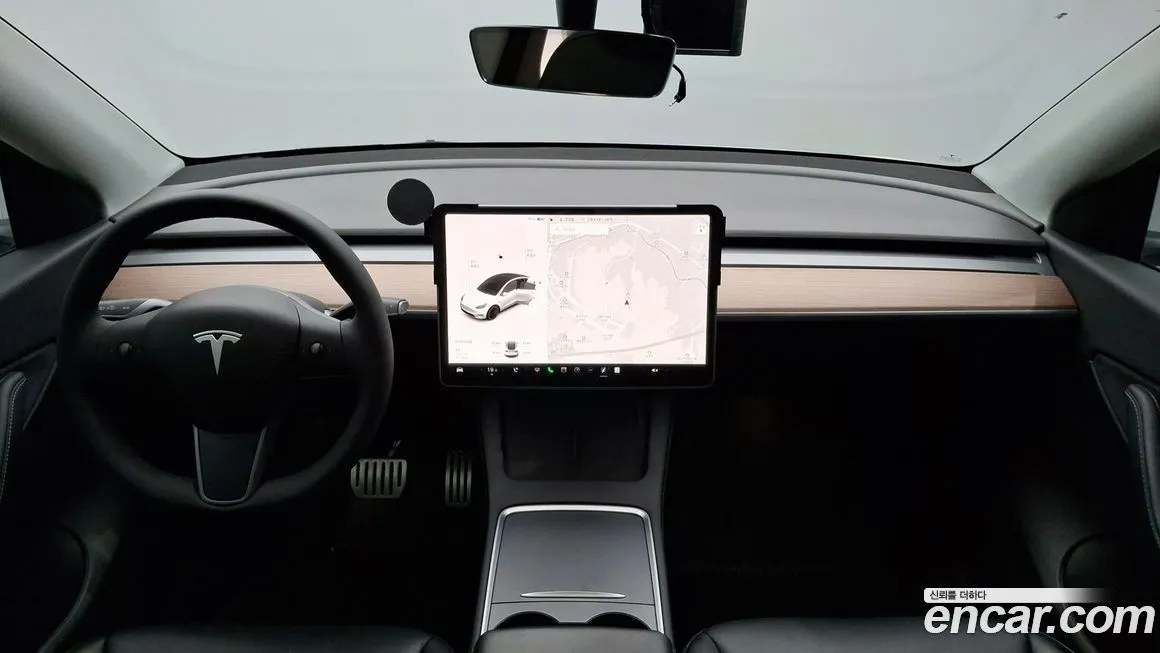 Tesla Model Y — фото 7