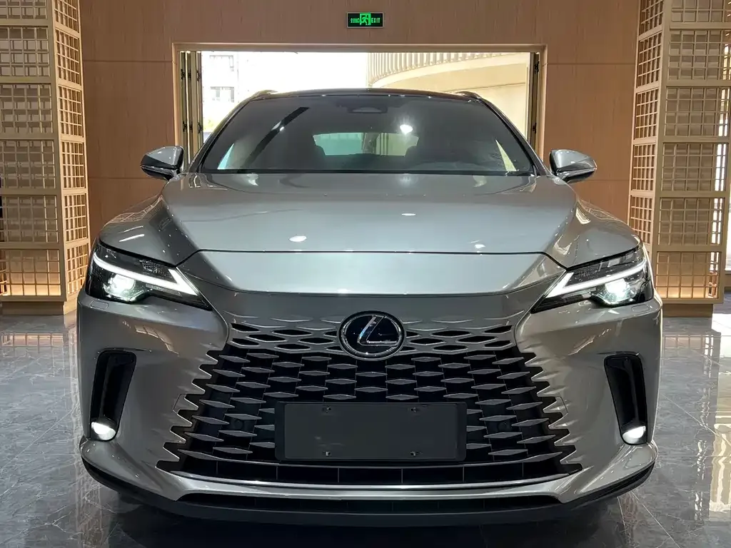 Lexus RX — фото 2
