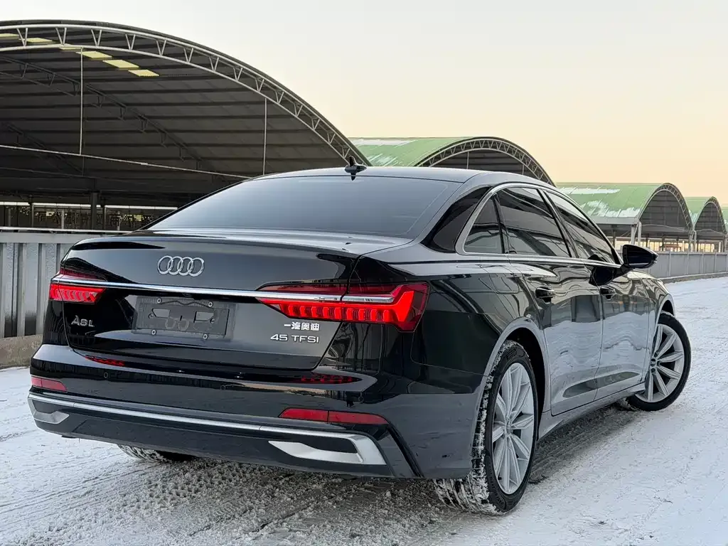 Audi A6L — фото 4