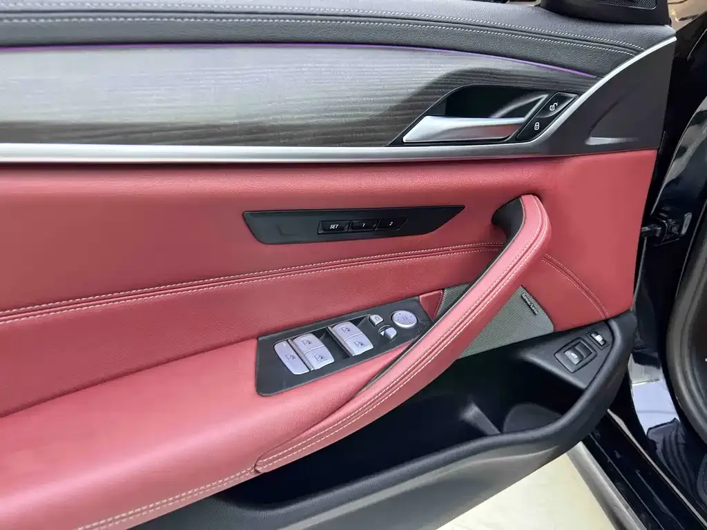 BMW 5 Series New Energy — фото 10