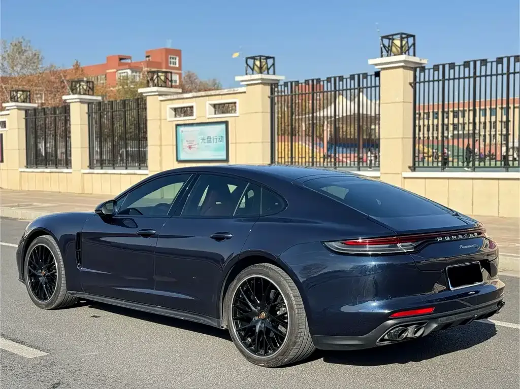 Porsche Panamera — фото 6