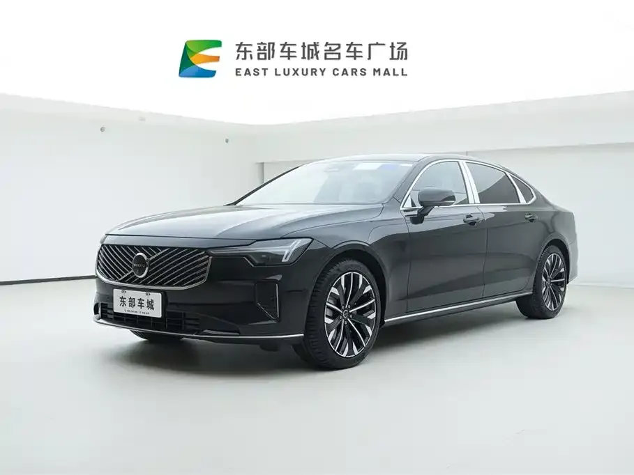 Volvo S90 — фото 1