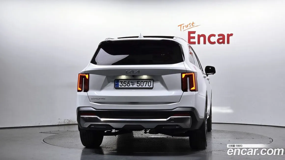 Kia Sorento — фото 4