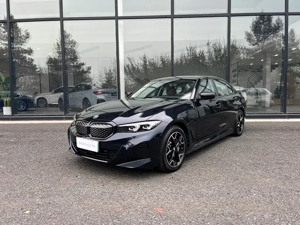BMW i3 — фото 1