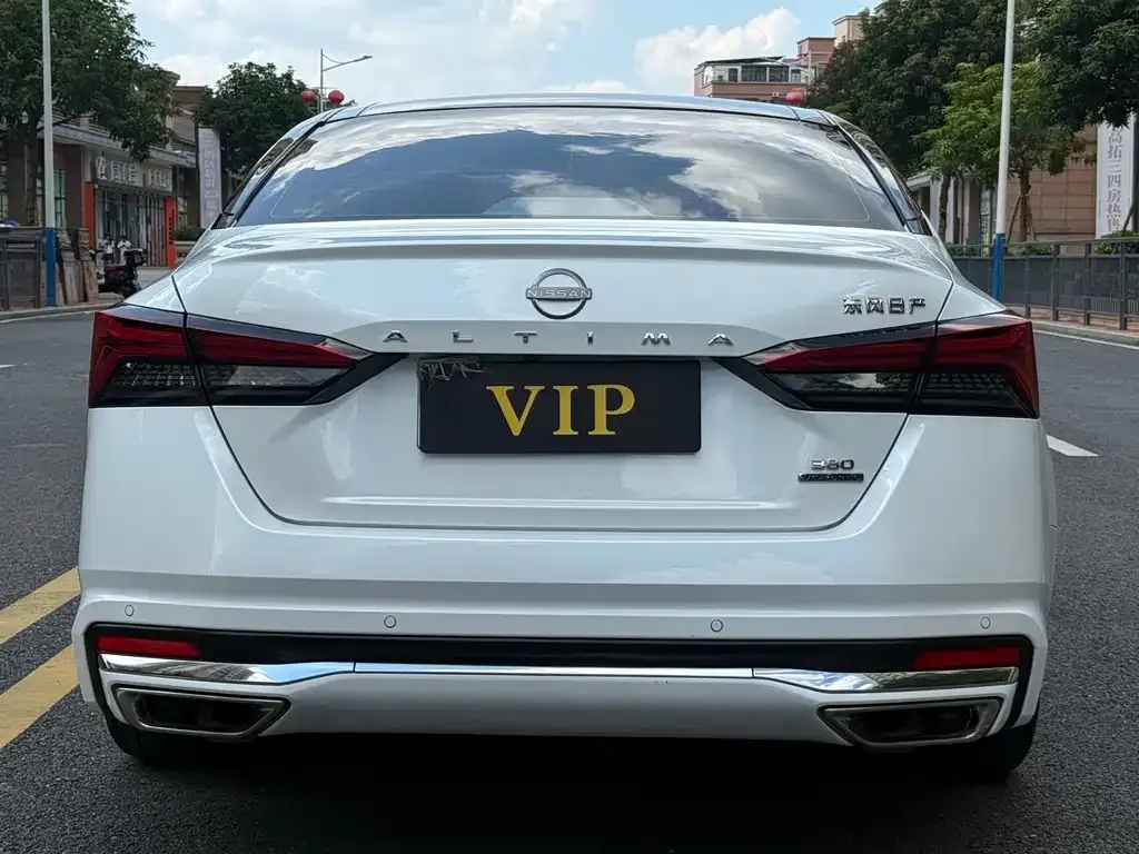 Nissan Teana — фото 4
