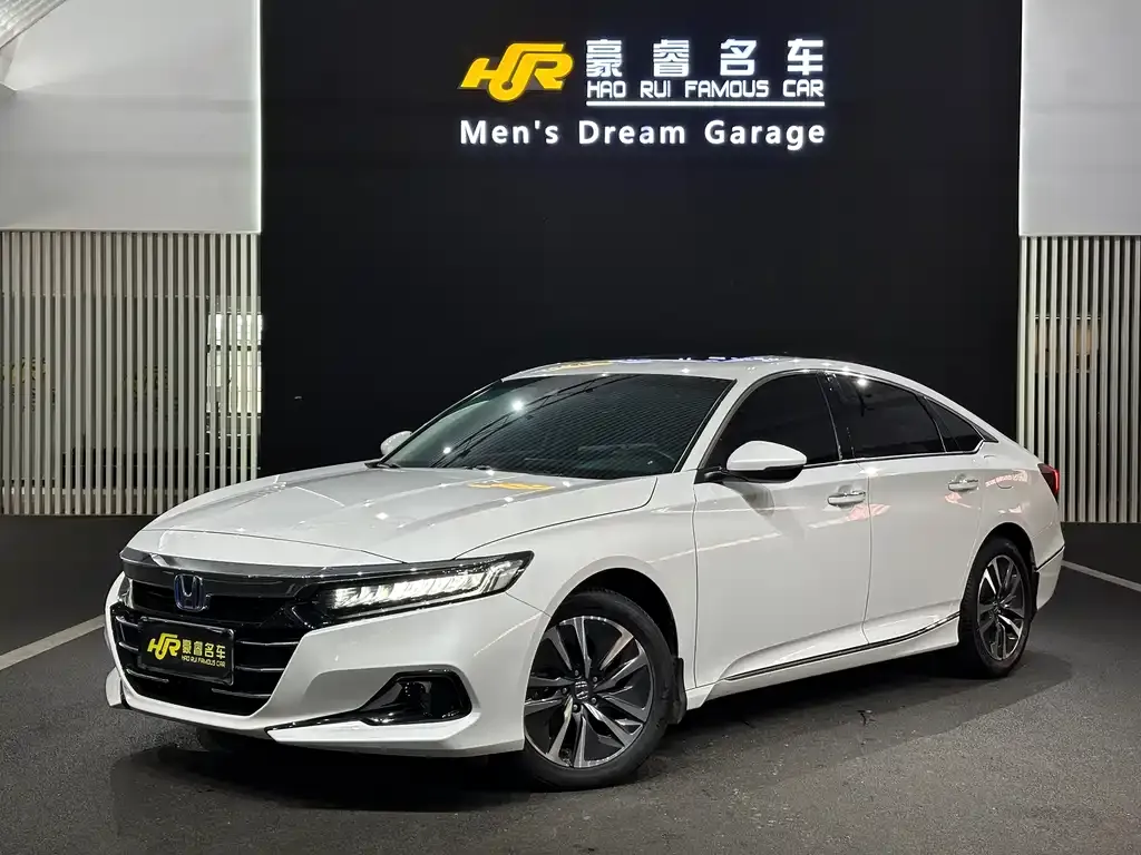 Honda Accord — фото 1